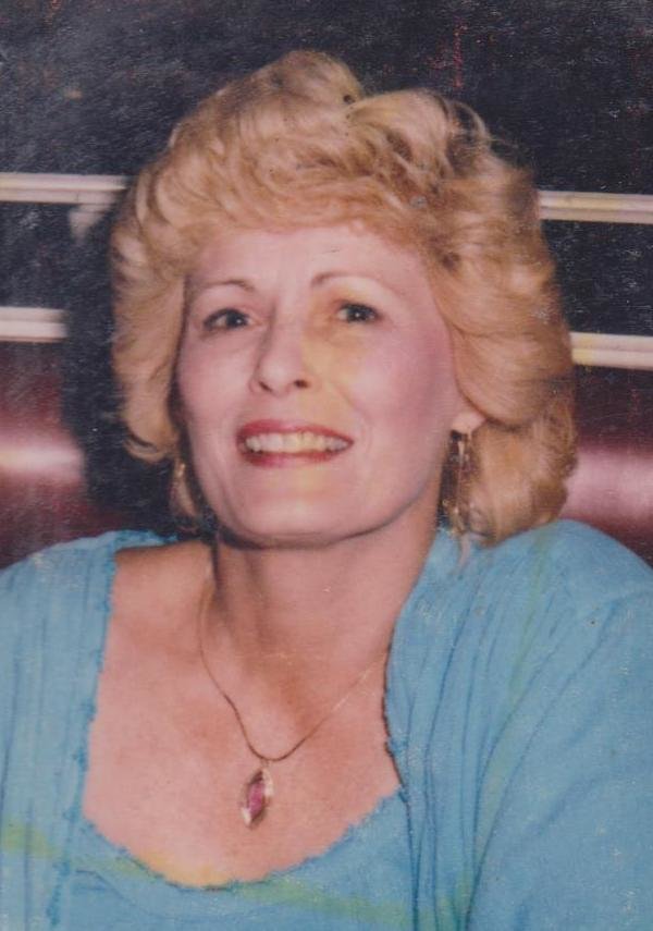 Dolores "Dee" Carnes